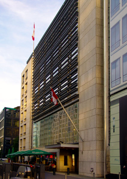 Kanadische Botschaft Berlin Steinfassade